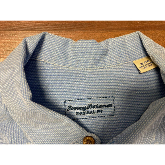 Tommy Bahama Men size XL Blue Silk Patterned Original Fit Shirt Short Sleeve - Picture 3 of 6